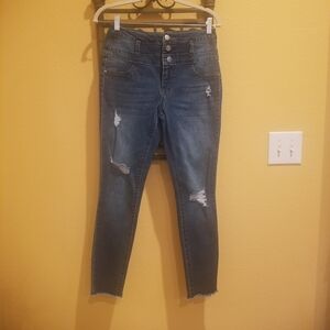 Refuge Distressed Jeans